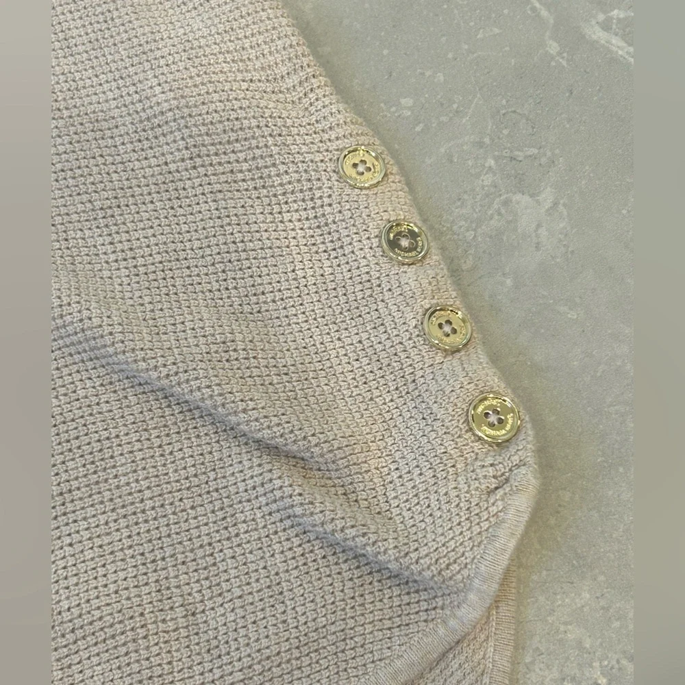 EUC MICHAEL Michael Kors Tan Knit Sweater with Gold Buttons Size Medium